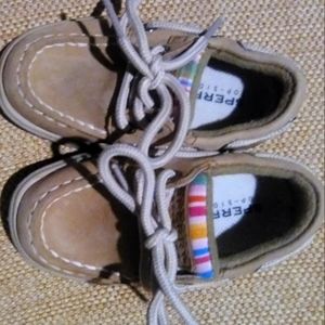 Infant boys Sperry's size 5m